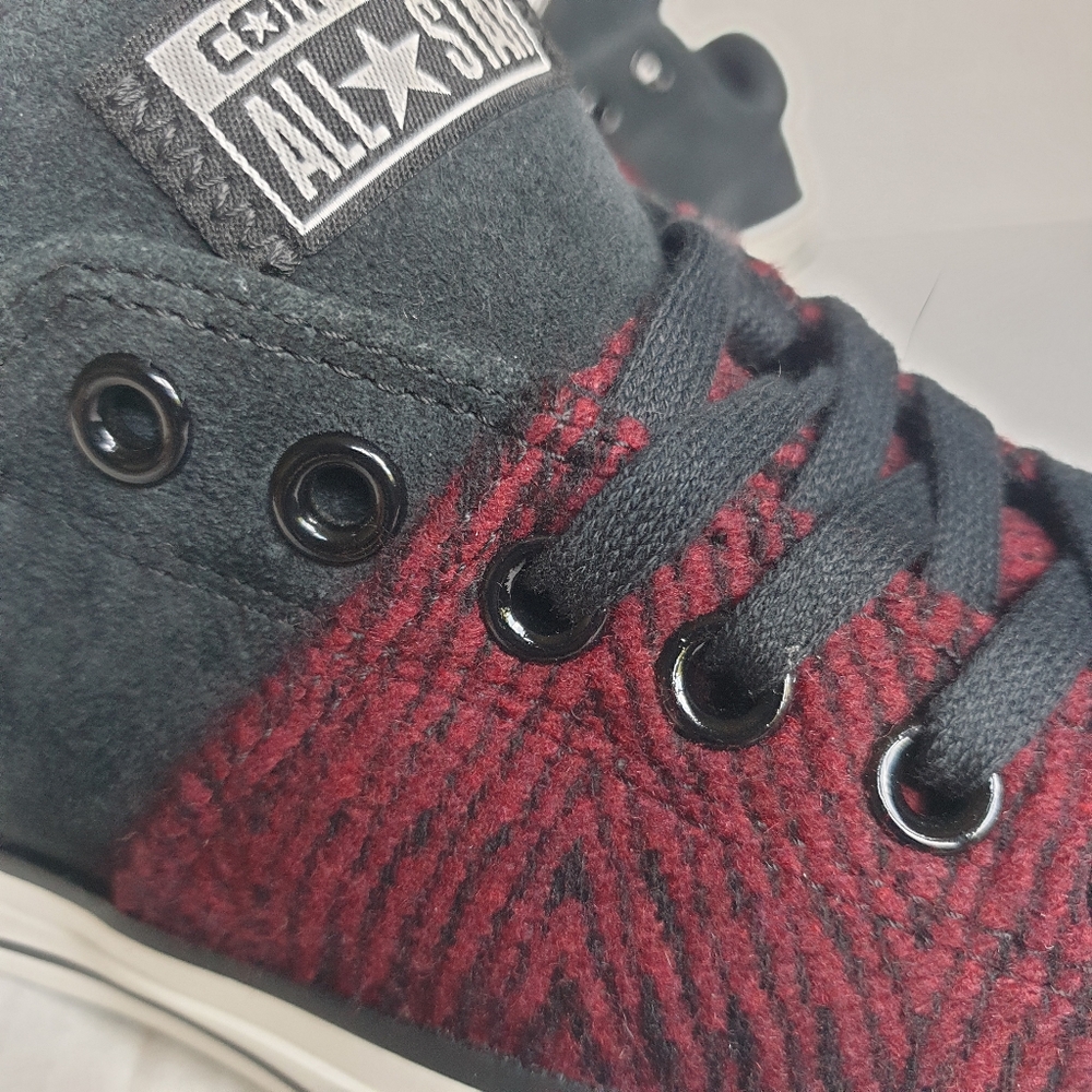 Converse Wm's Madison Low Top Sneakers w/ Black Suede & Chevron Burgundy Sz 7 - Picture 4 of 16